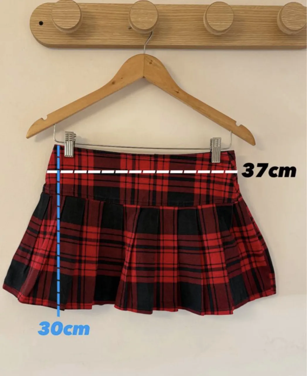 Minifalda Dominatriz - Vista 3