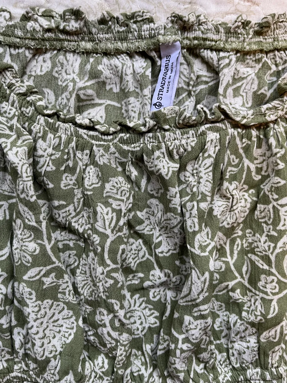 Top Stradivarius - Vista 3