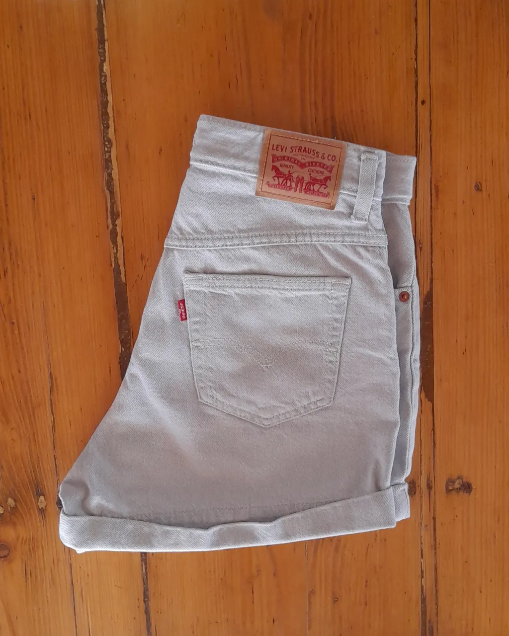 Short Levi's - Vista 4