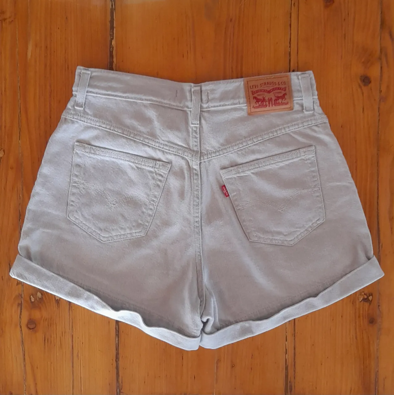 Short Levi's - Vista 5