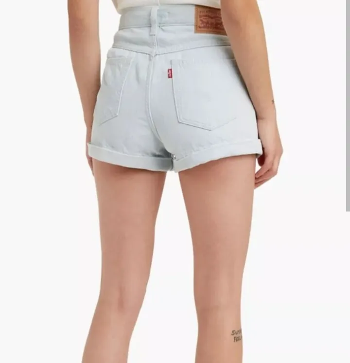 Short Levi's - Vista 6