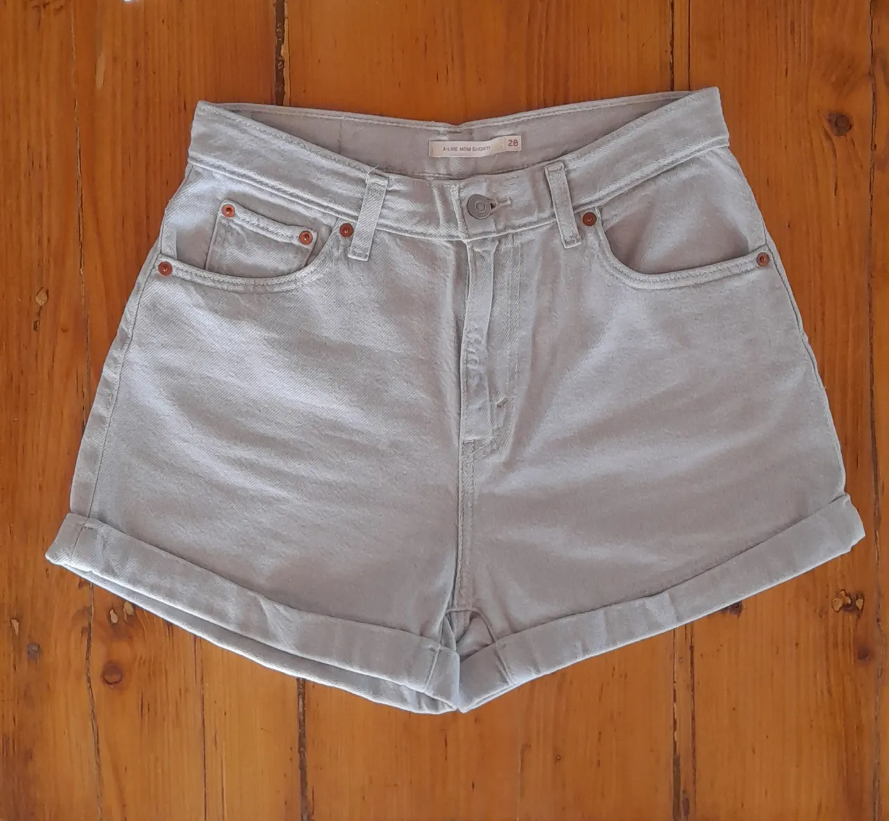 Short Levi's - Vista 2