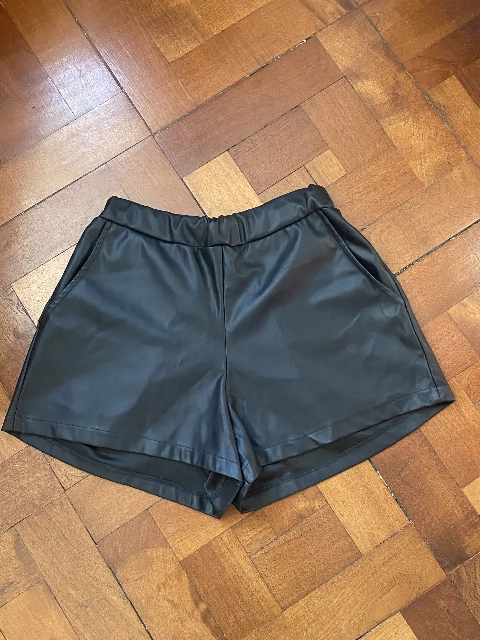 Short Sin marca - Vista 3