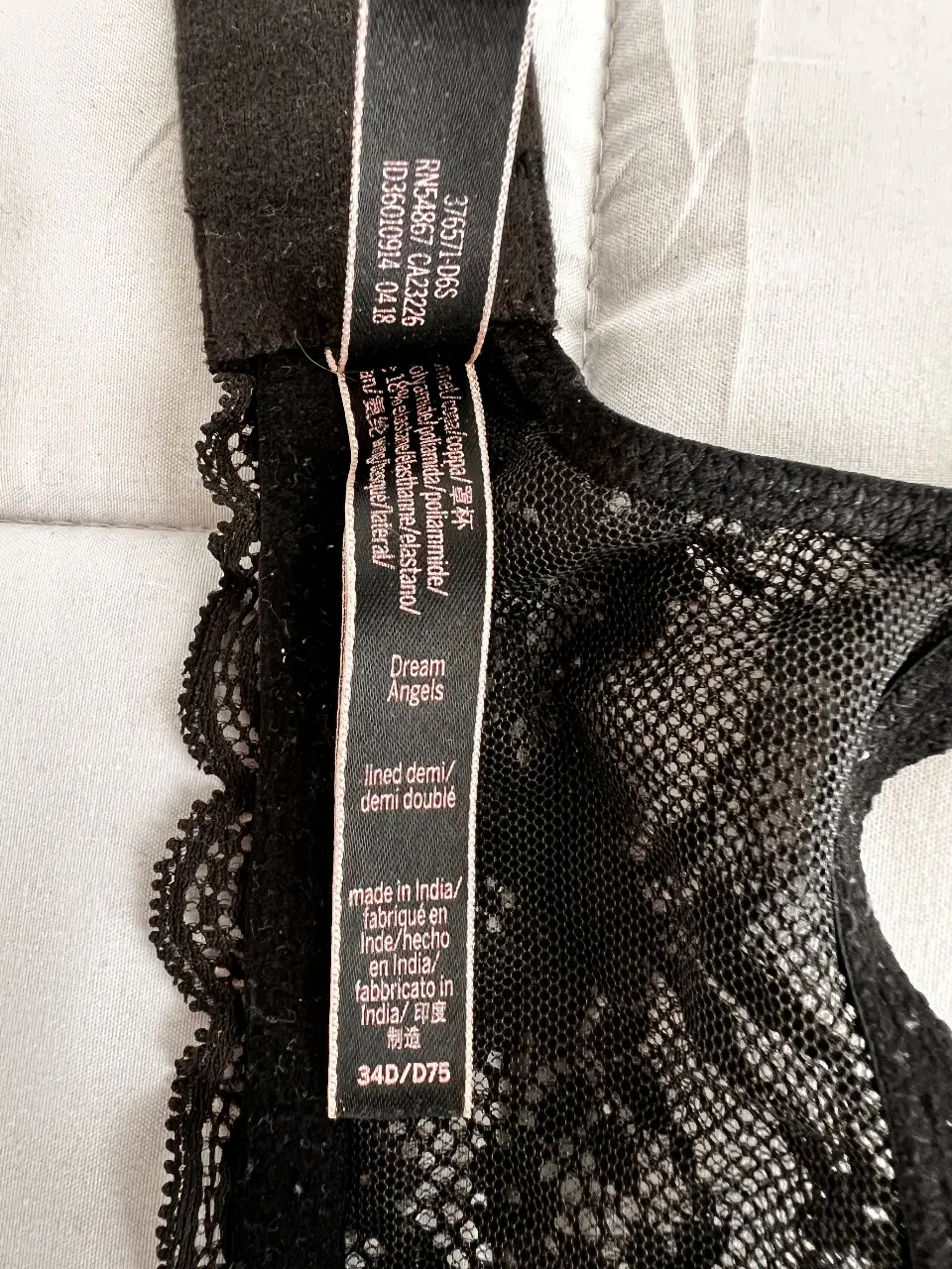 Conjunto Victoria's Secret - Vista 3