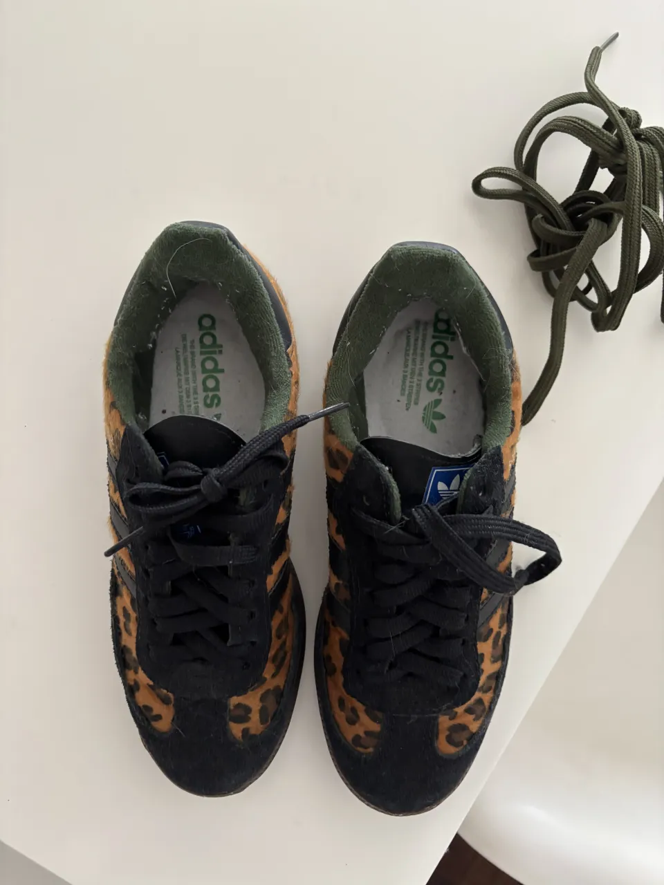 Zapatillas adidas - Vista 2