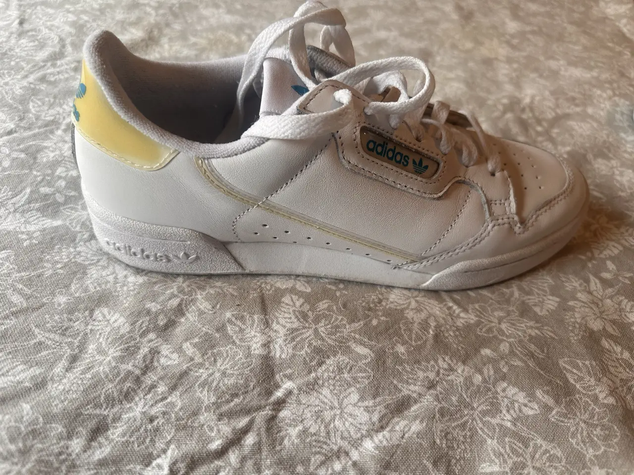 Zapatillas adidas - Vista 3