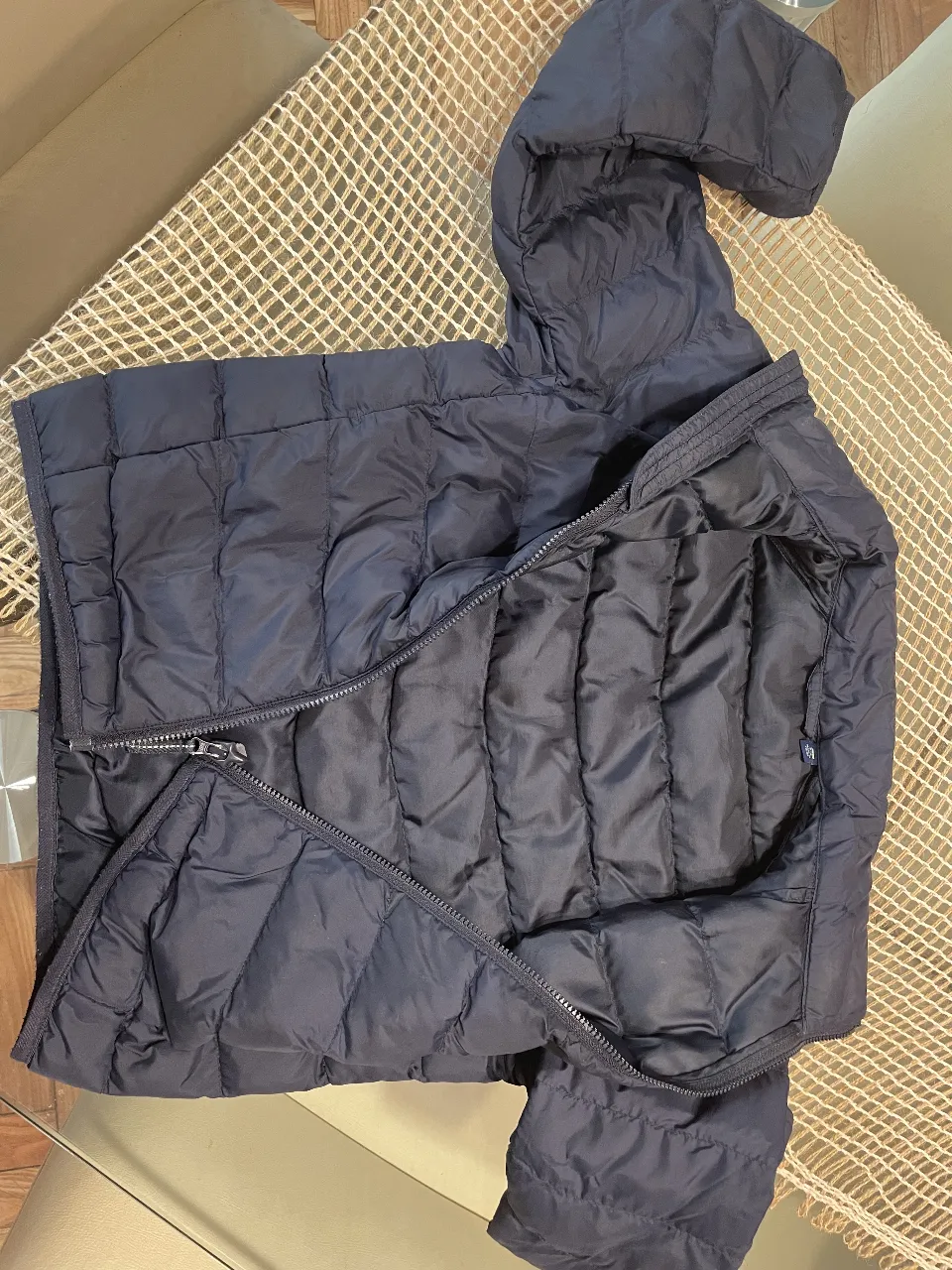 Campera de plumas Uniqlo - Vista 3