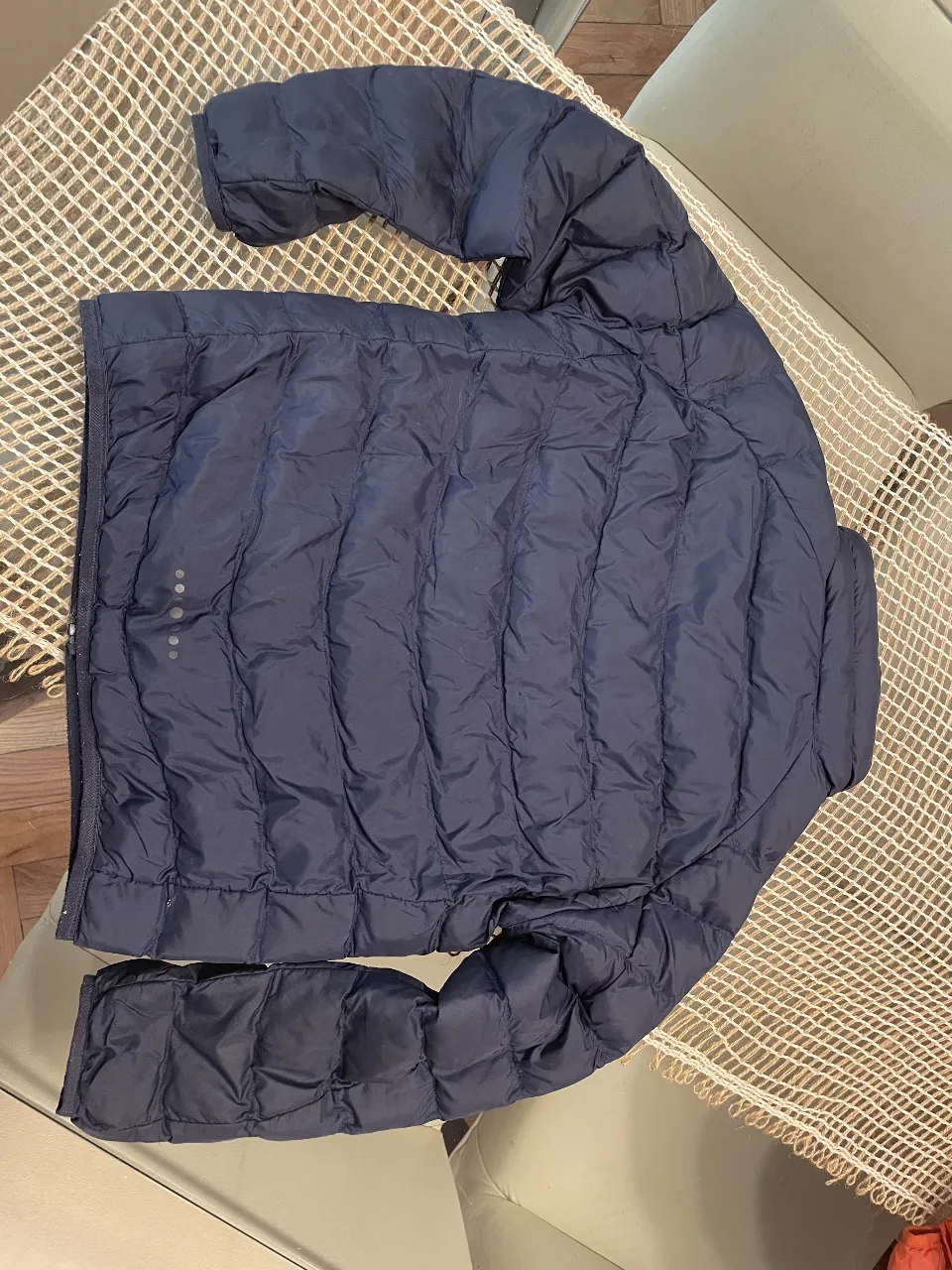 Campera de plumas Uniqlo - Vista 2