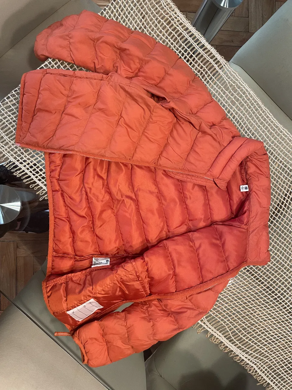 Campera de plumas Uniqlo - Vista 2