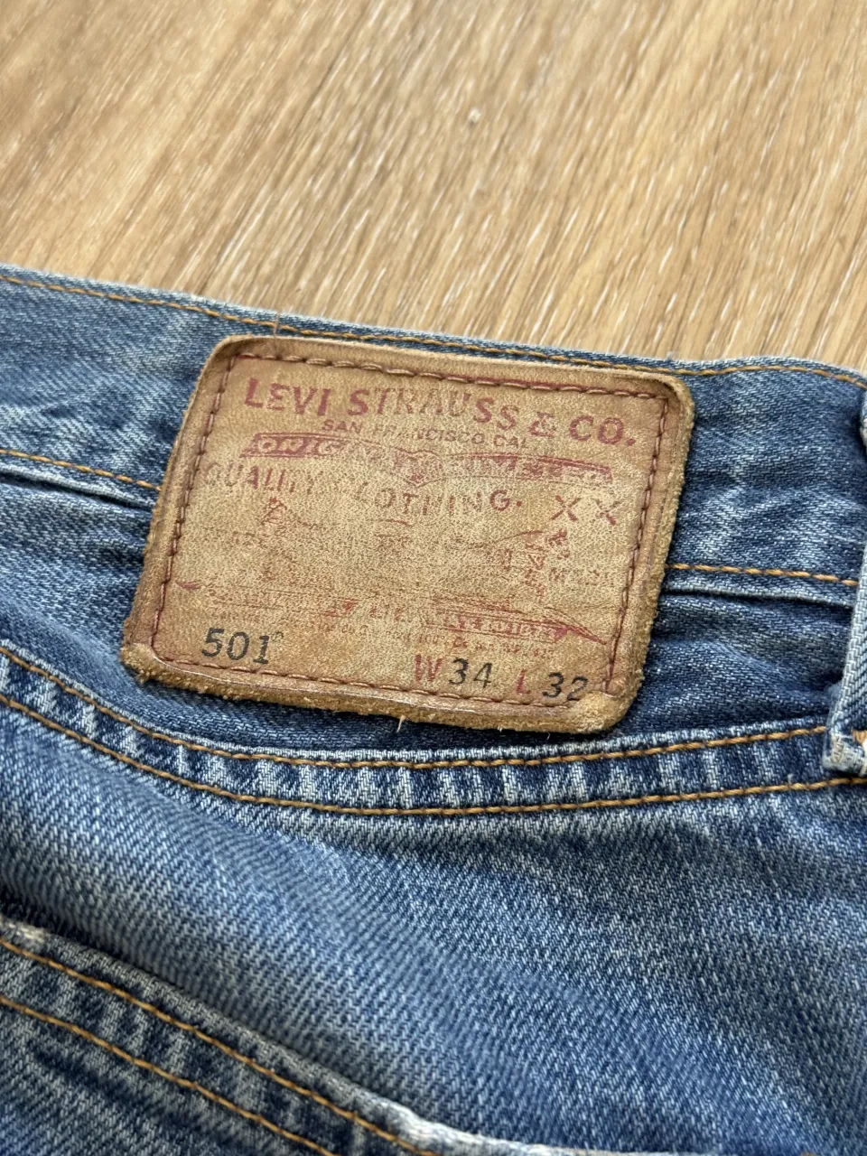 Jean Levi's - Vista 8