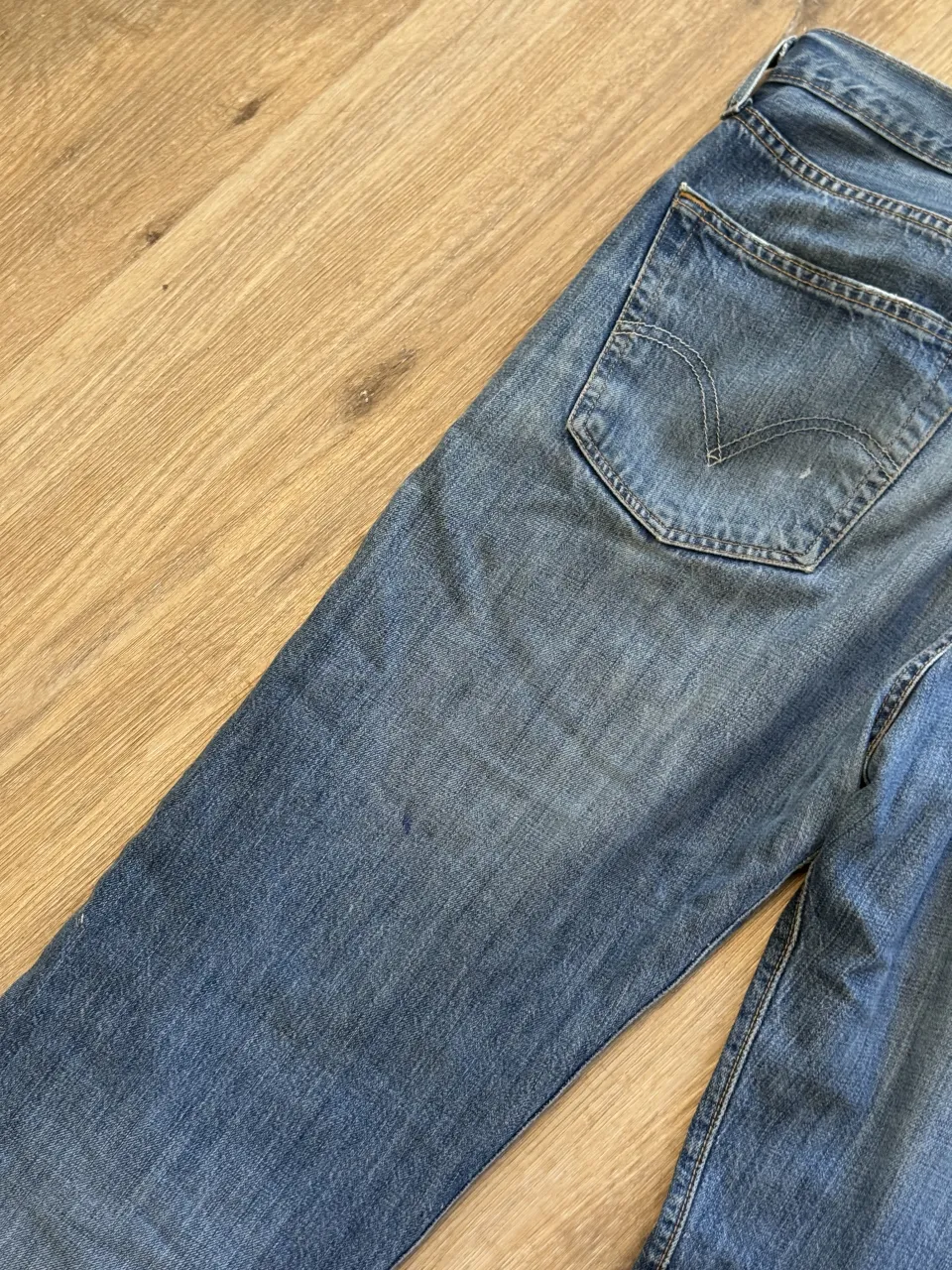 Jean Levi's - Vista 6