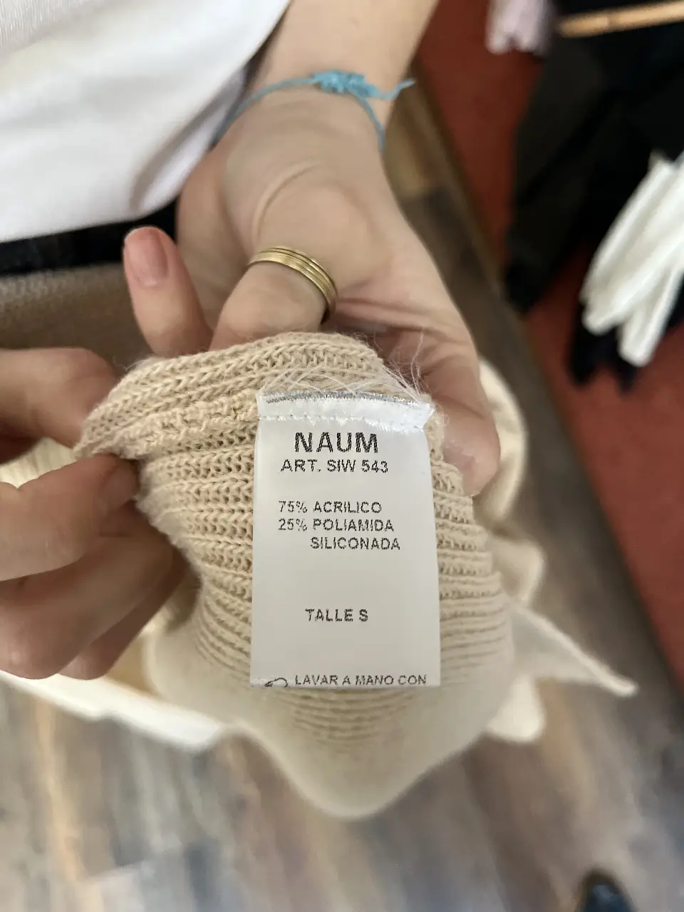 Cardigan NAUM - Vista 5