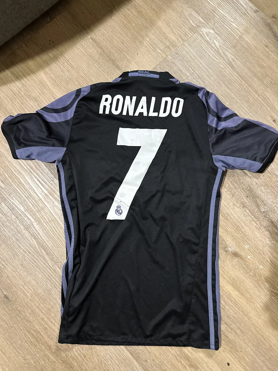 Camiseta adidas - Vista 2