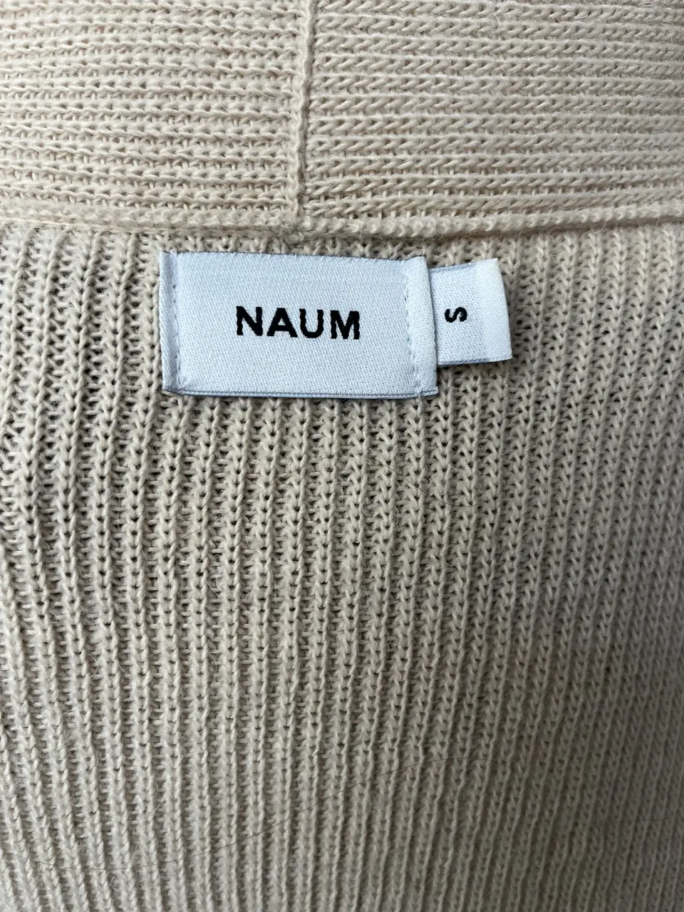 Cardigan NAUM - Vista 4
