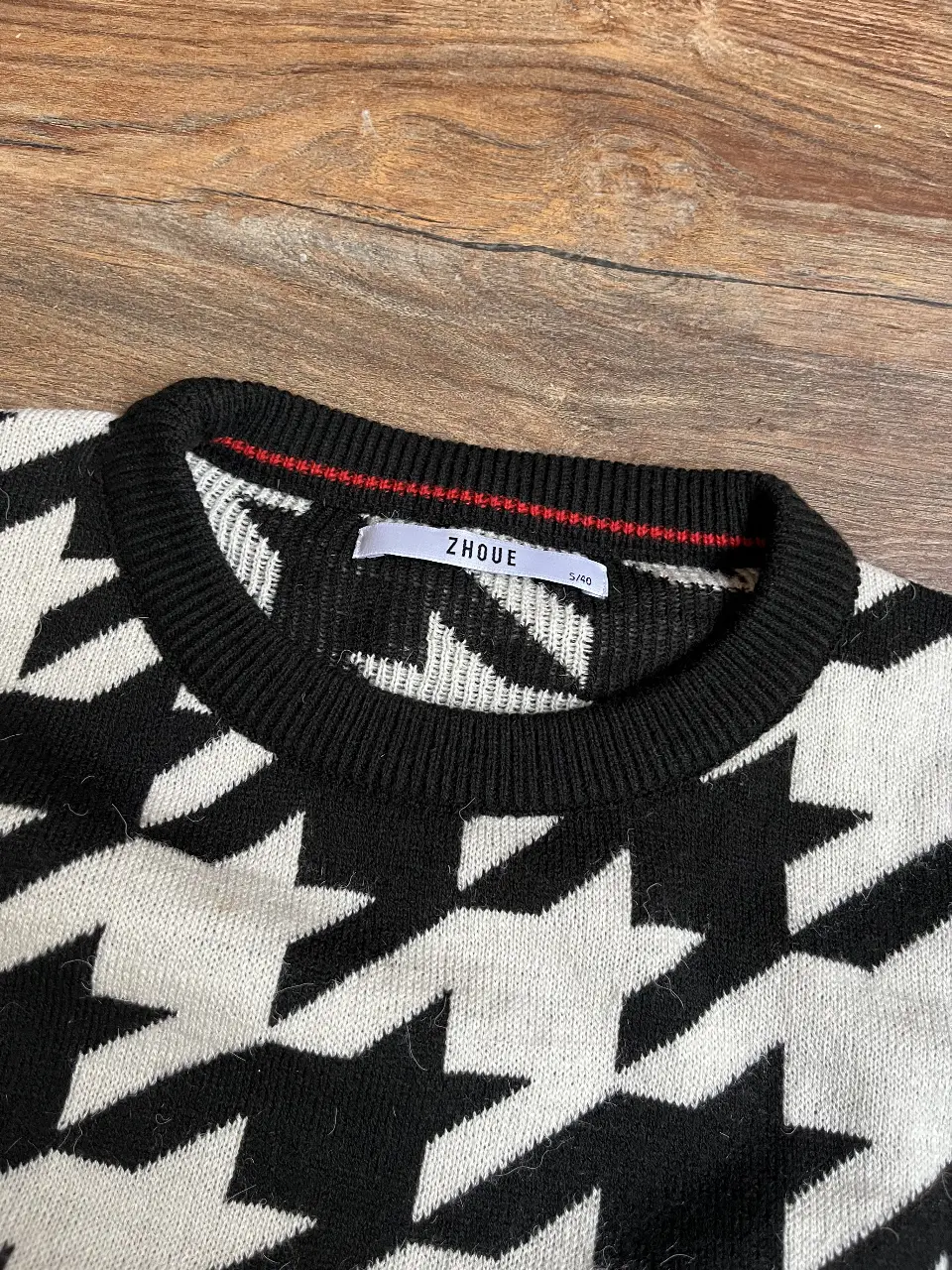 Sweater Zhoue - Vista 2