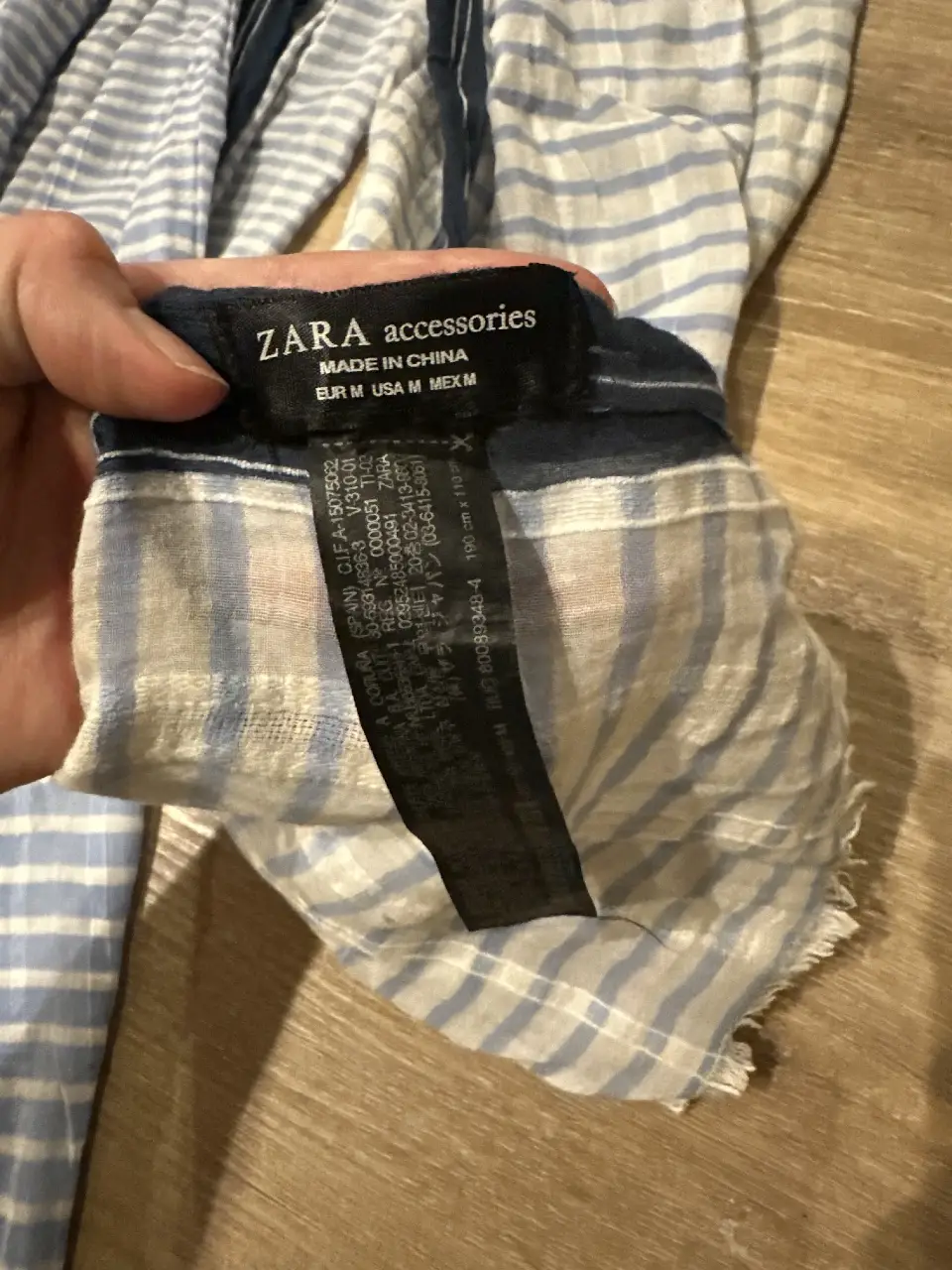 Pañuelo Zara - Vista 2