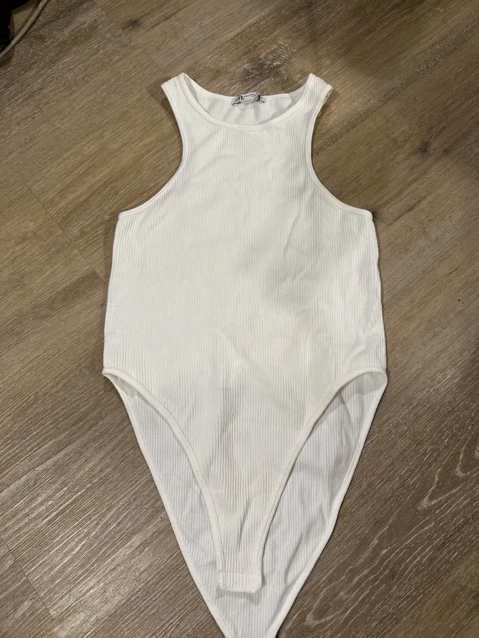 Body Zara - Vista 4