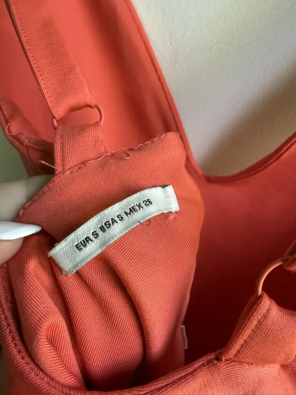 Body Pull & Bear - Vista 3