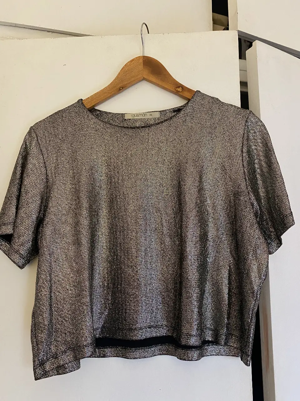 Remera Gusmán - Vista 3