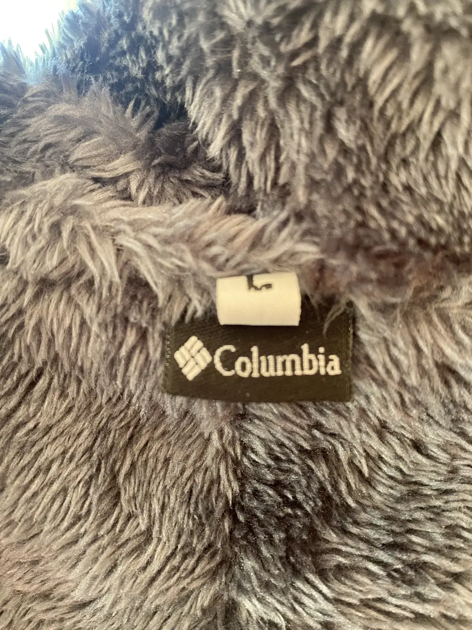 Campera Columbia - Vista 3