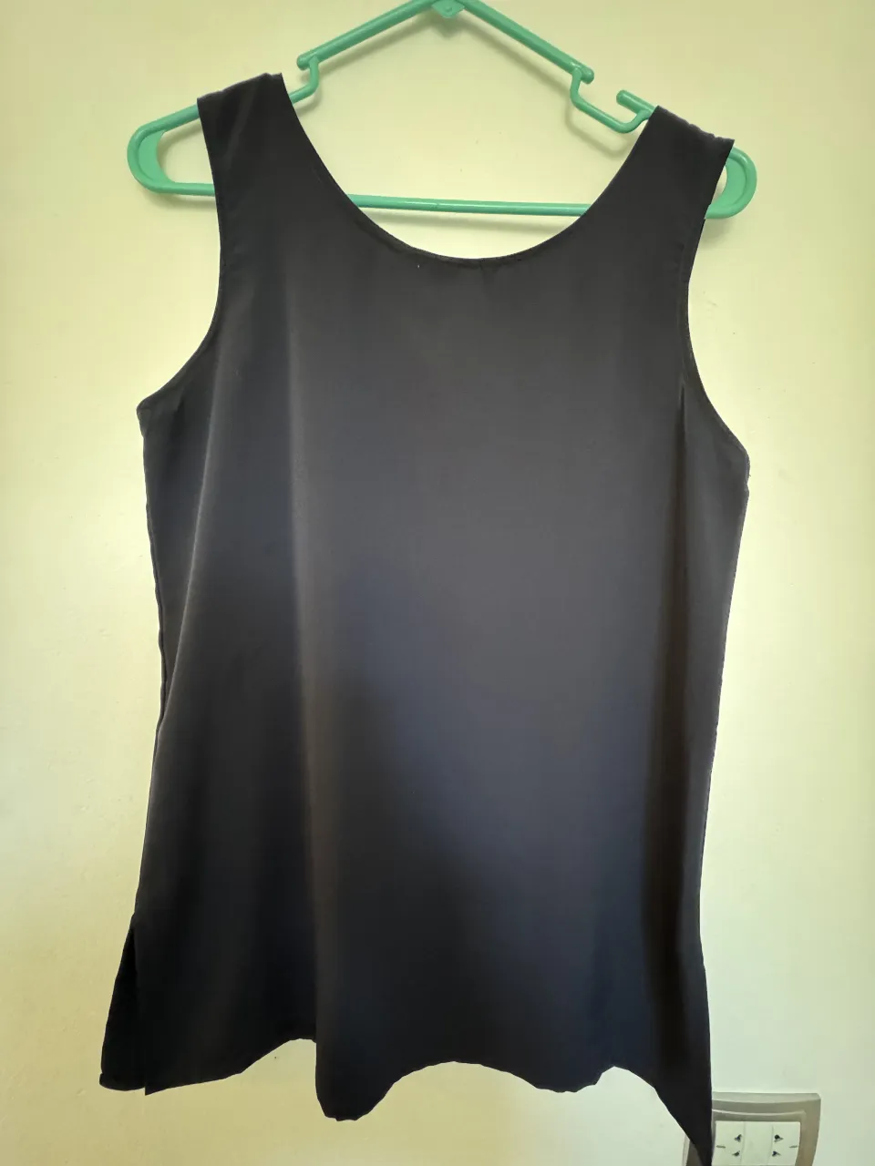 Musculosa Otra - Vista 2
