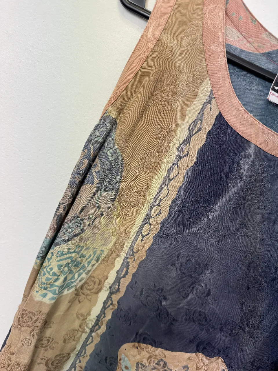 Musculosa Otra - Vista 3
