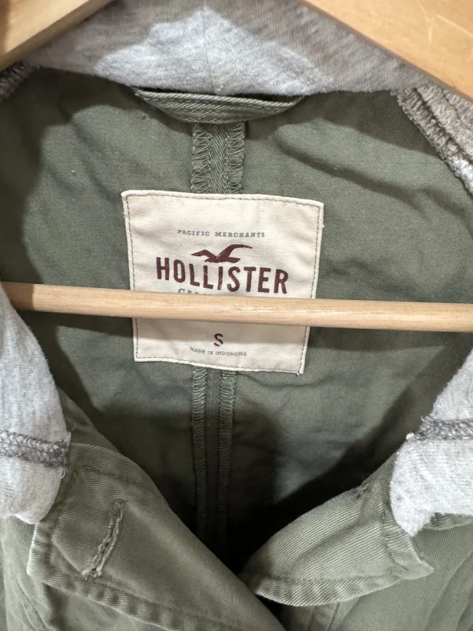 Campera Hollister - Vista 2