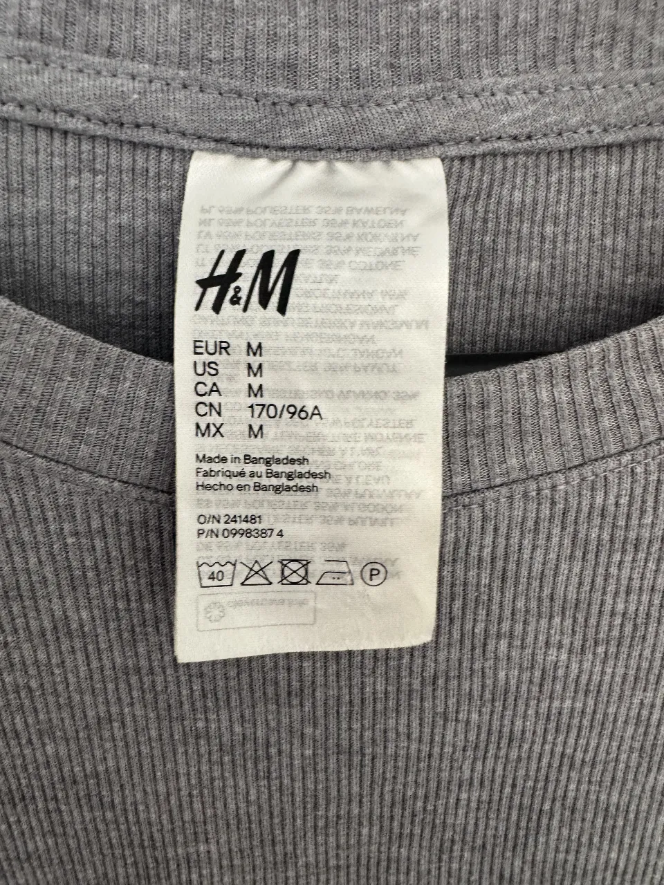 Remera H&M - Vista 3