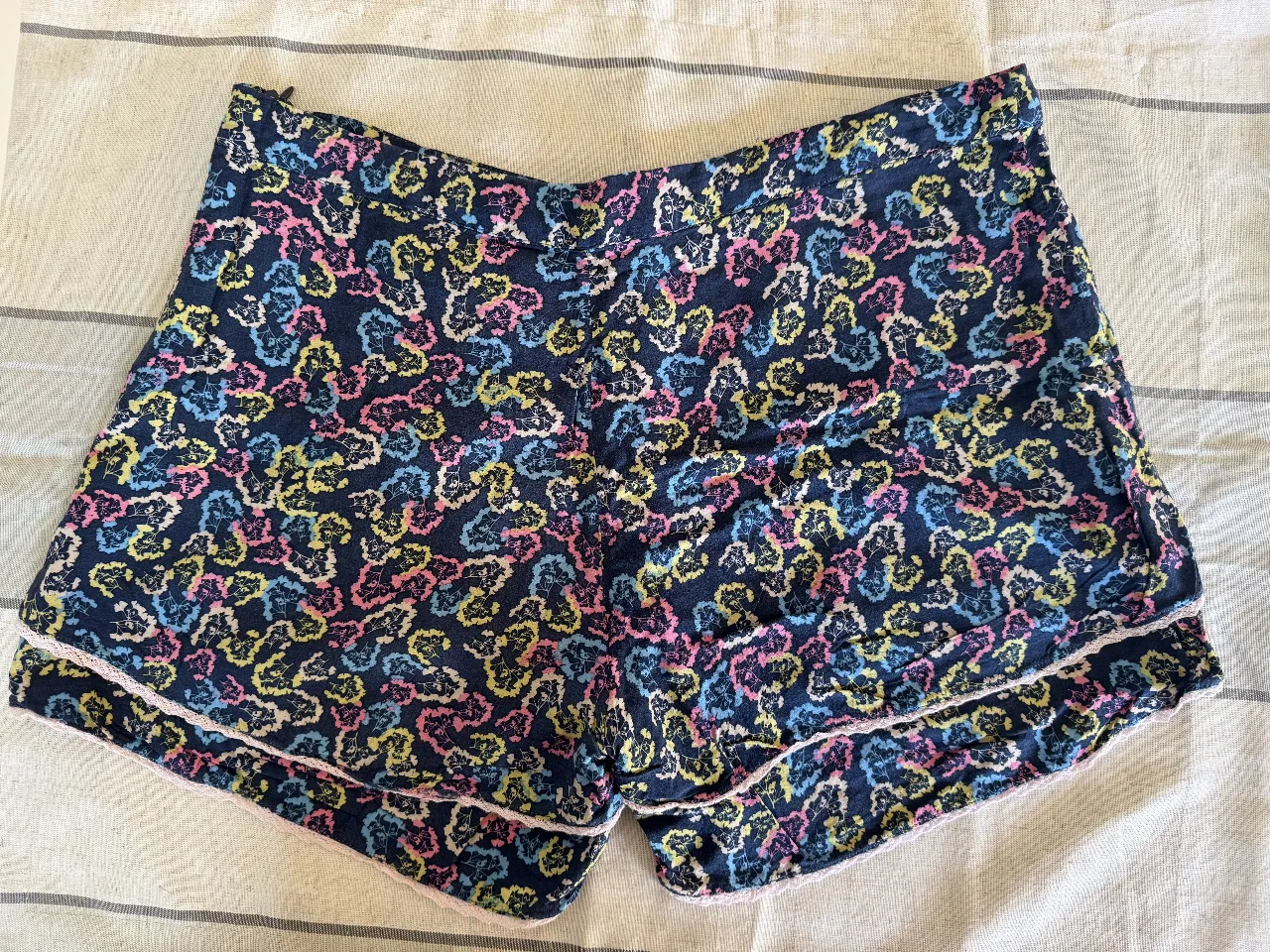 Short Indian style - Vista 2