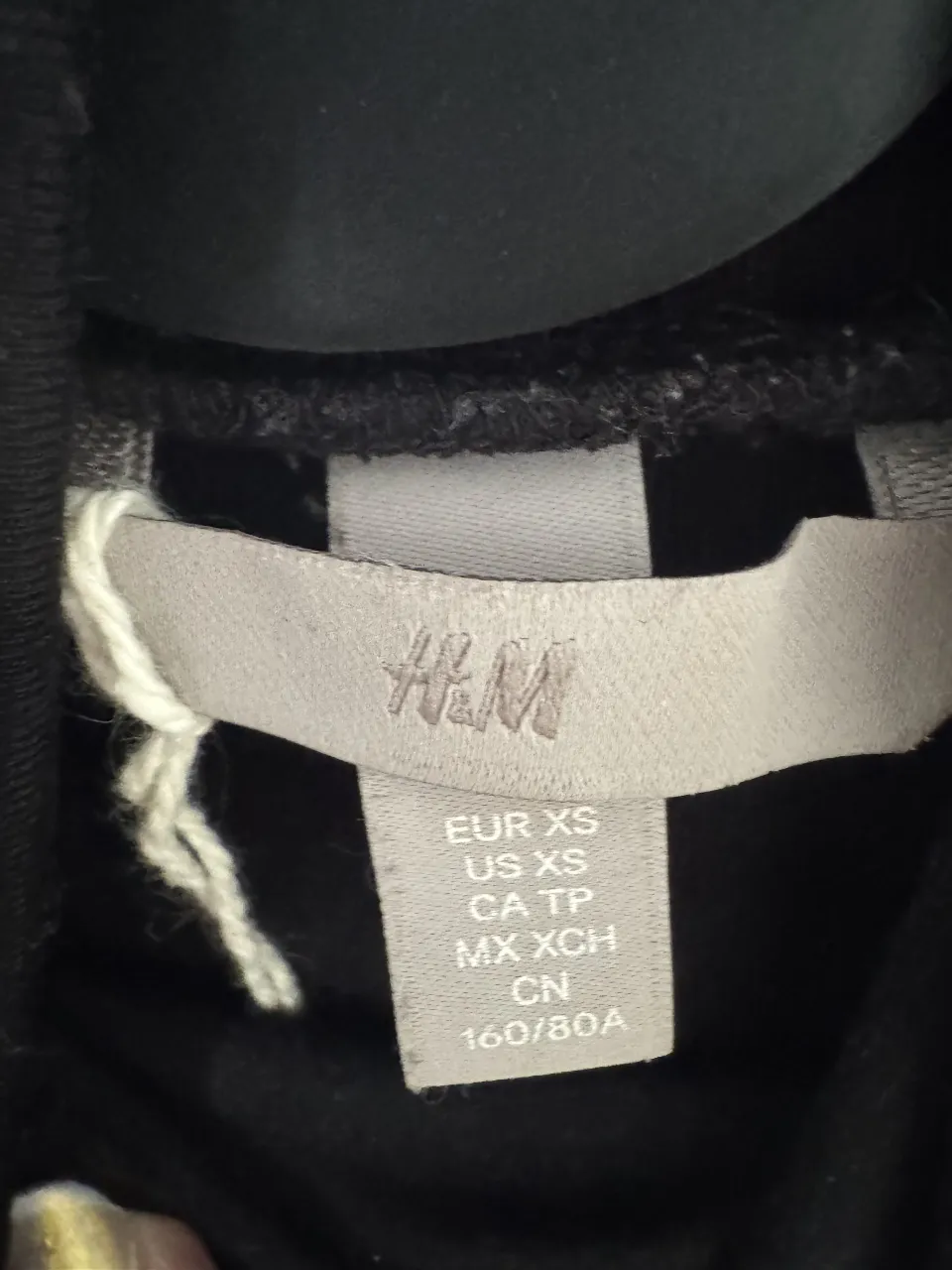 Remera H&M - Vista 3