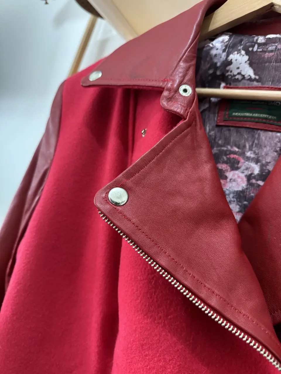 Campera Otra - Vista 4