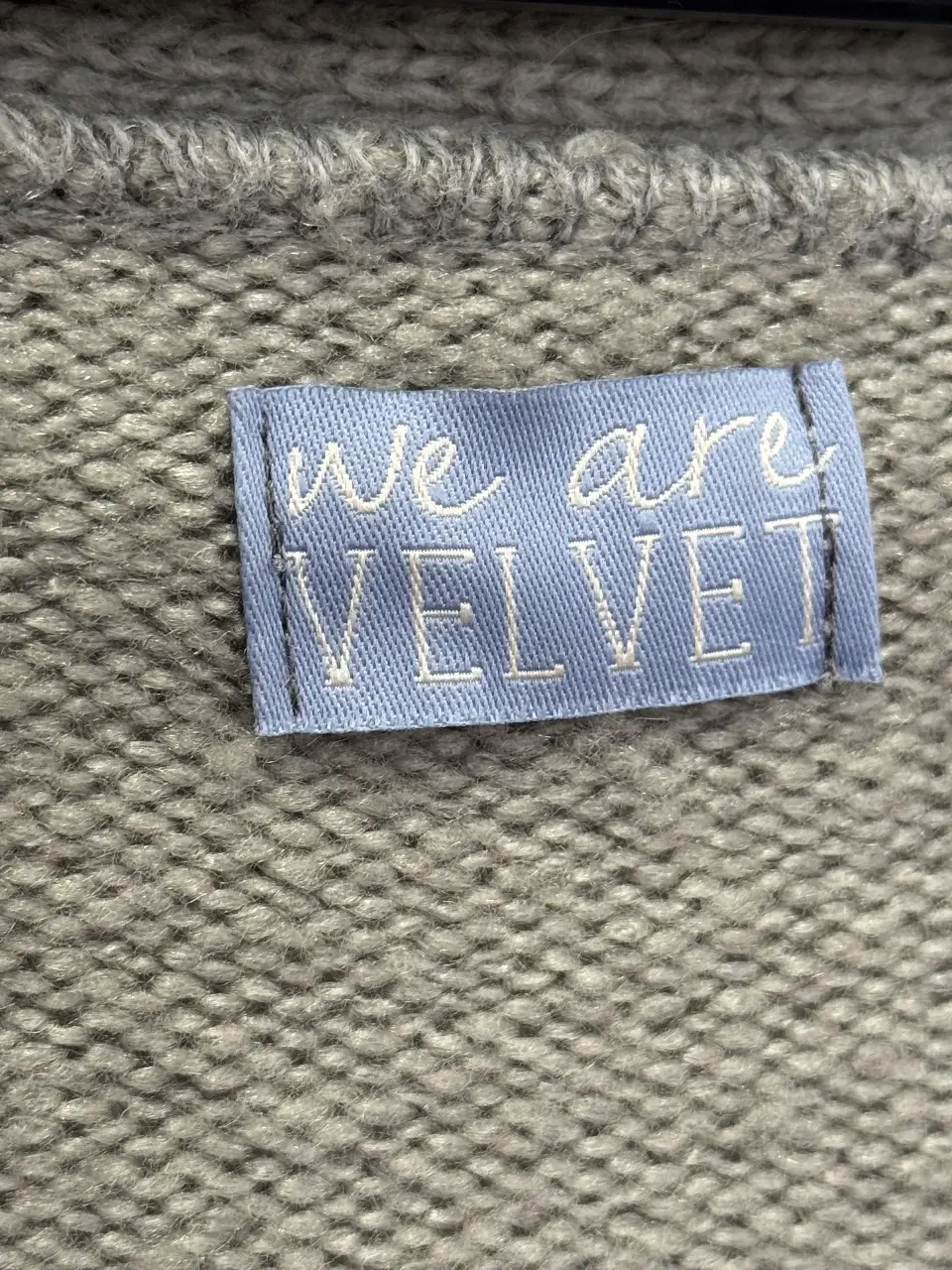 Cardigan We Are Velvet - Vista 3