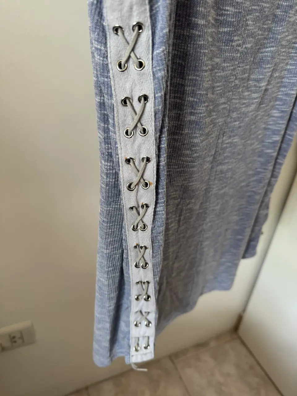 Musculosa Otra - Vista 4