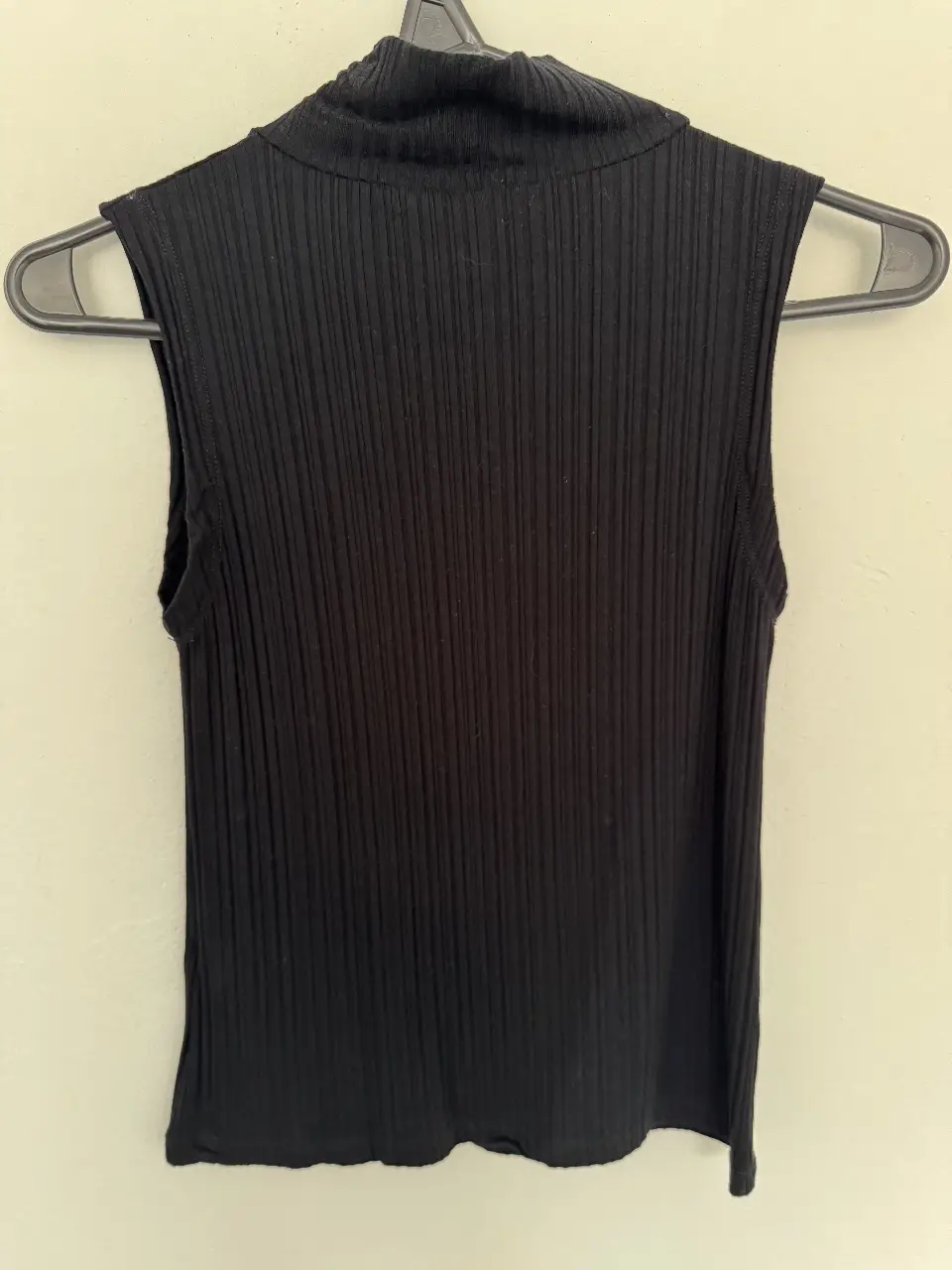 Musculosa COM PLOT - Vista 2