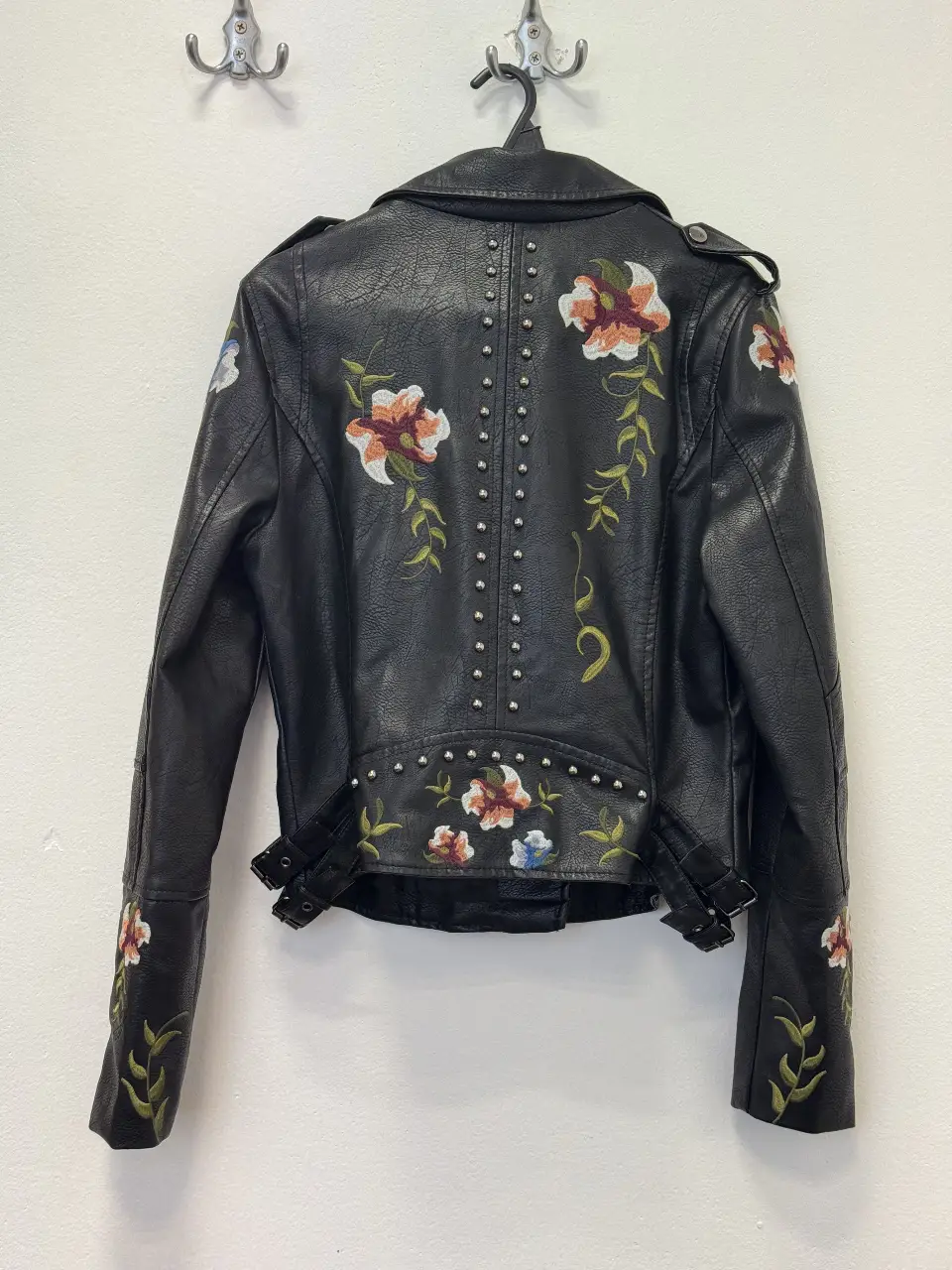 Campera KISS - Vista 2