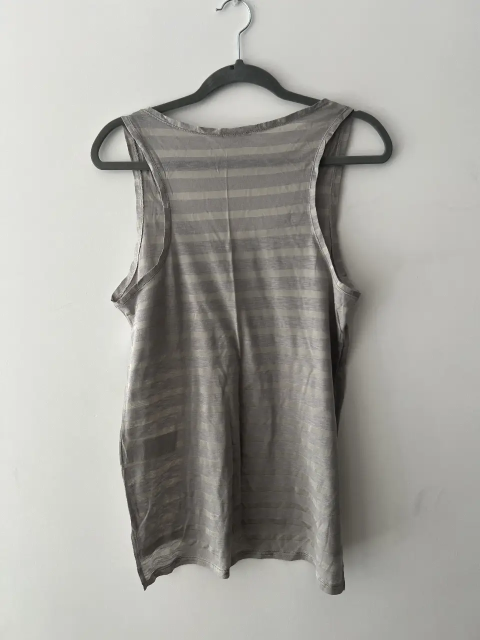 Musculosa Sisley - Vista 3