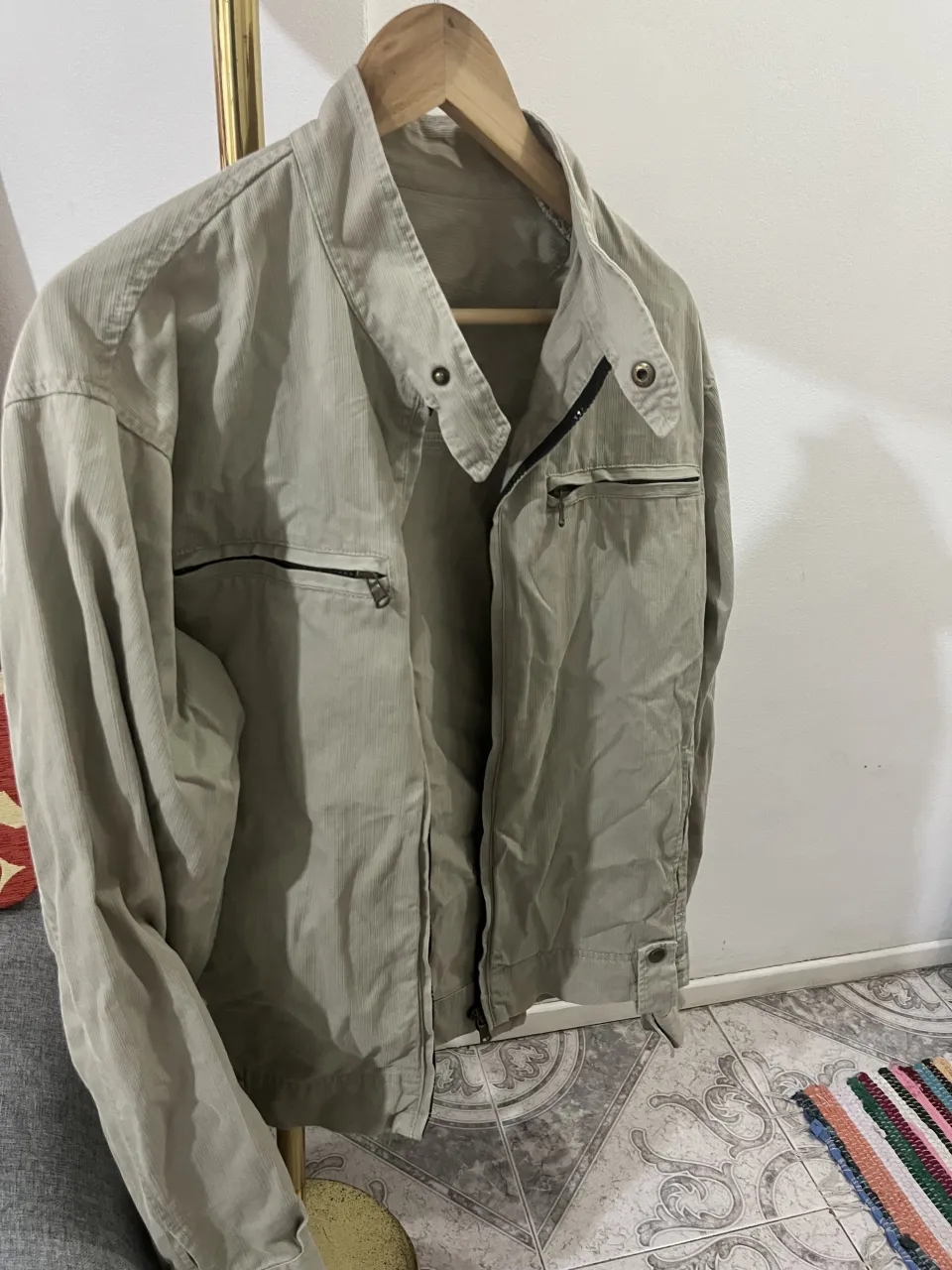 Campera Bad redition - Vista 3