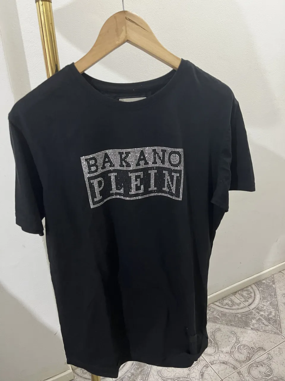 Remera Bakano