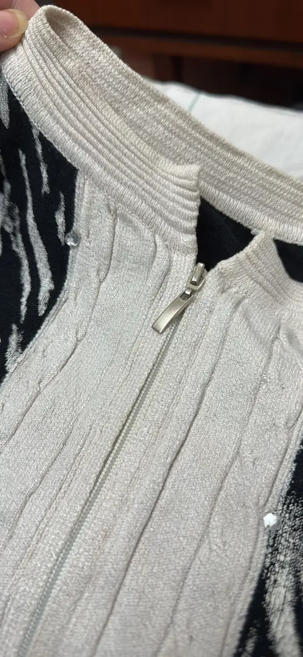 Cardigan Generic - Vista 3