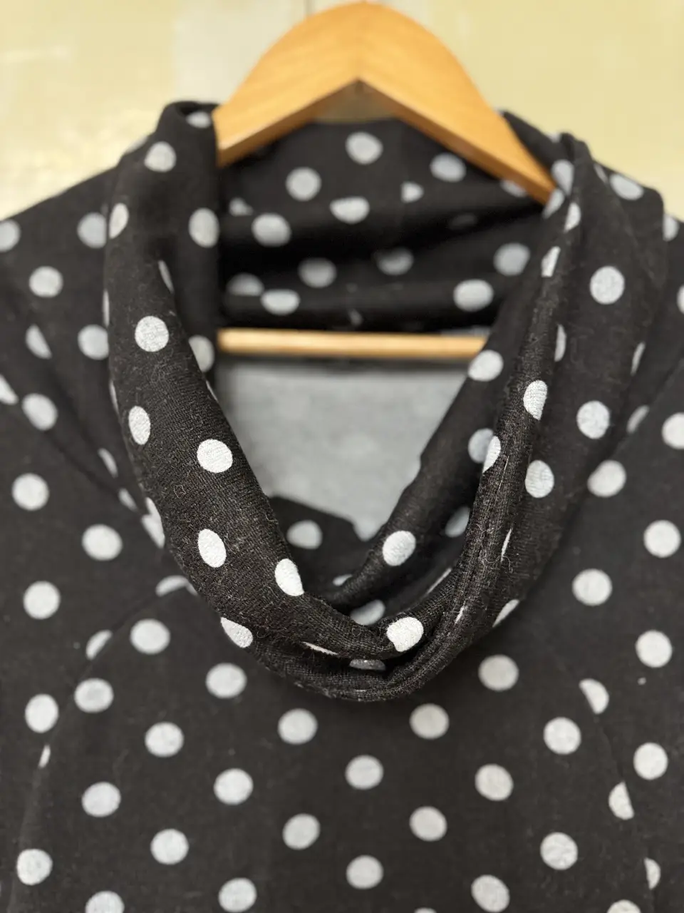 Sweater Generic - Vista 2