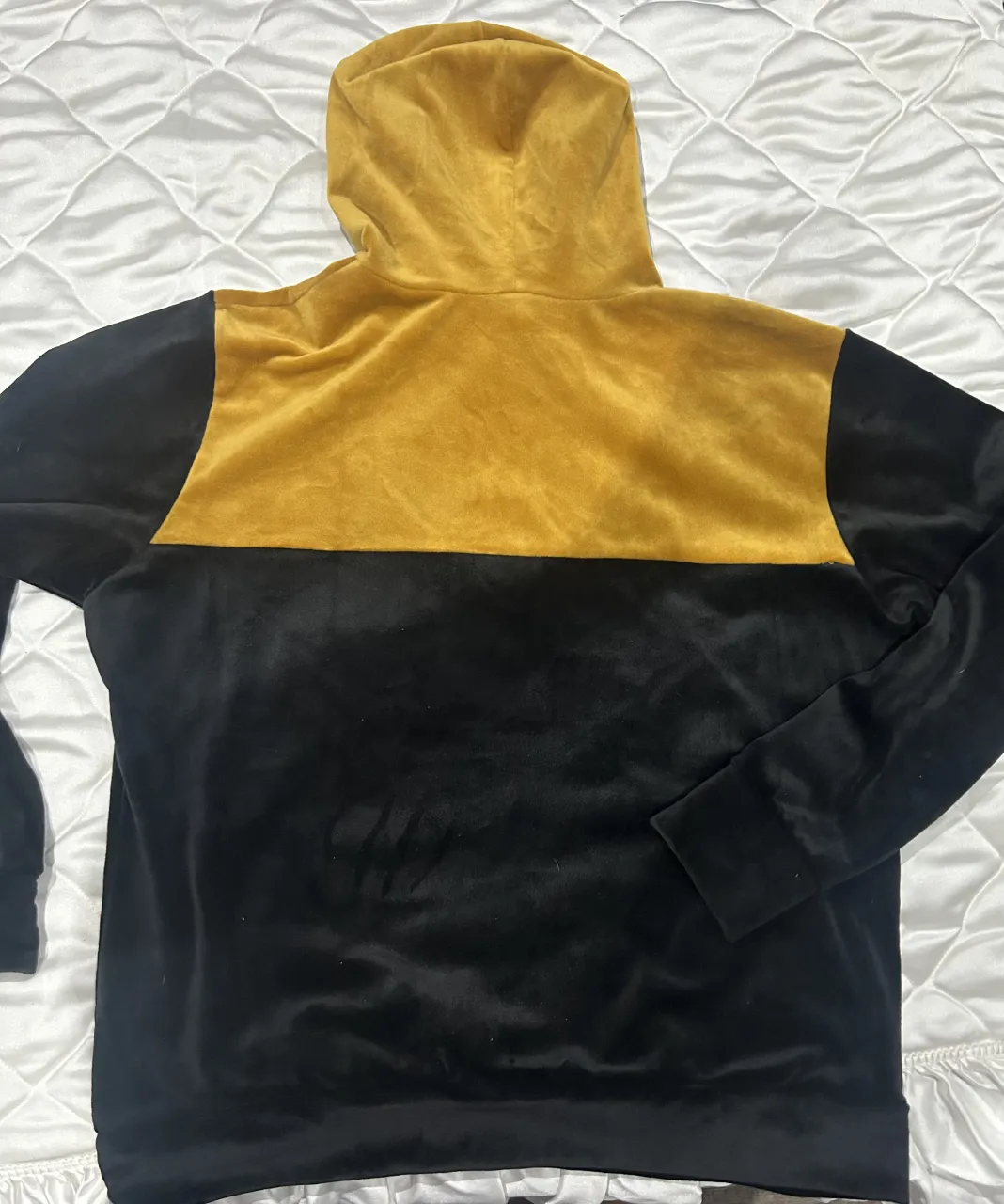 Buzo Sin marca conocida - Vista 2