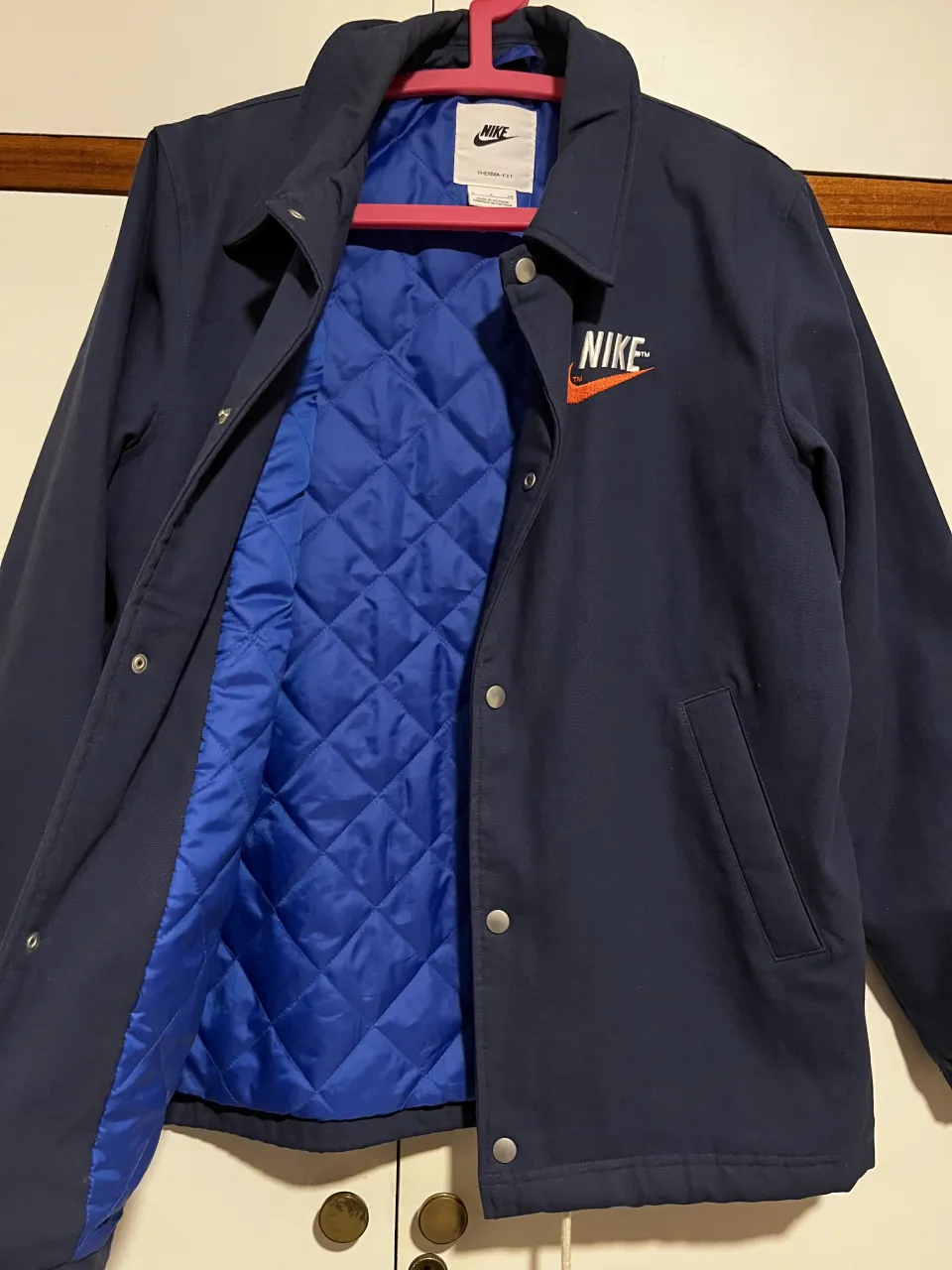 Campera Nike - Vista 2
