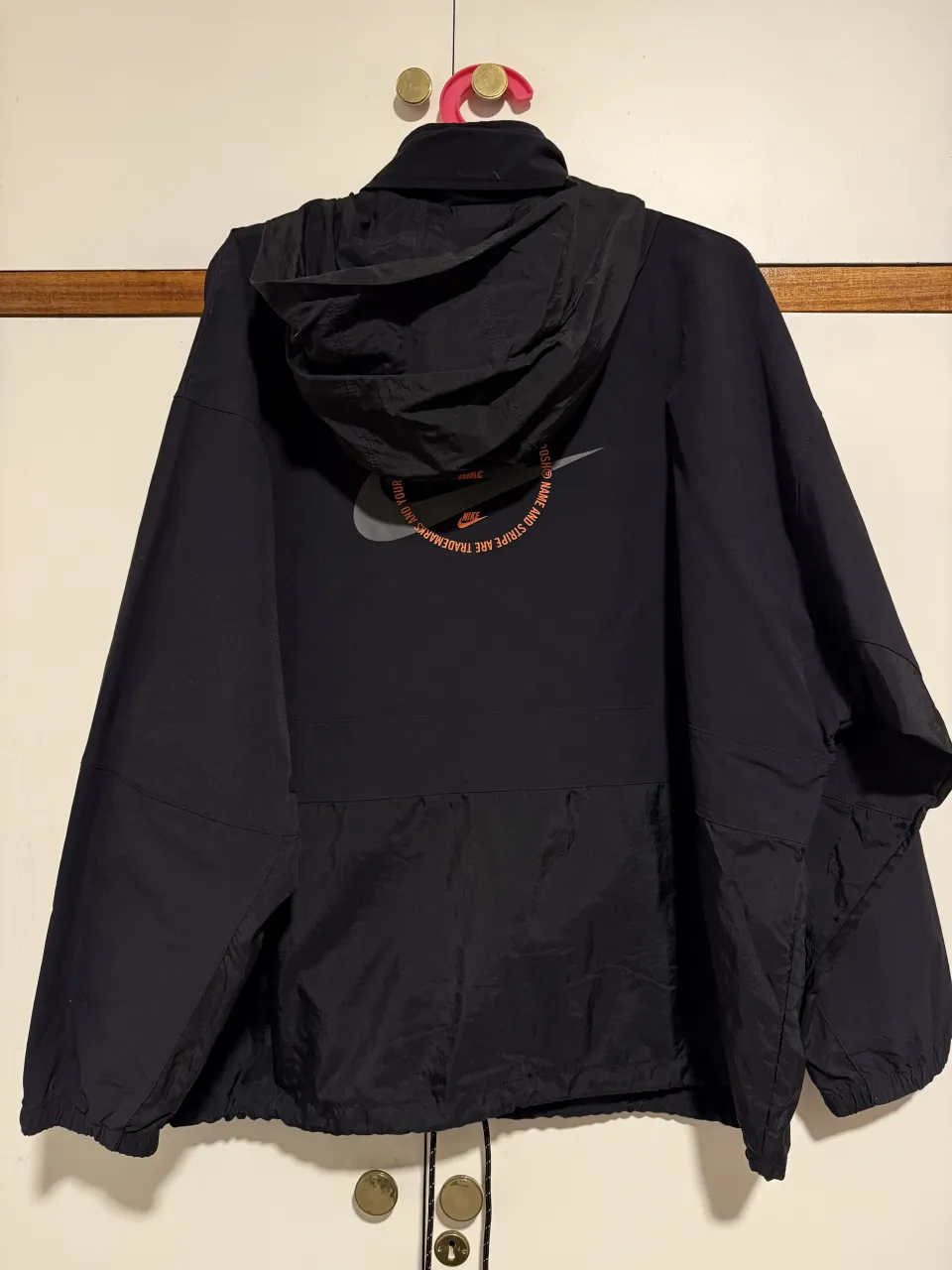 Campera Nike - Vista 4