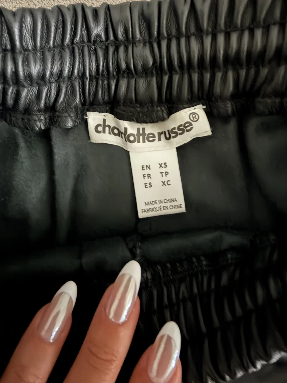 Short Charlotte russe - Vista 3