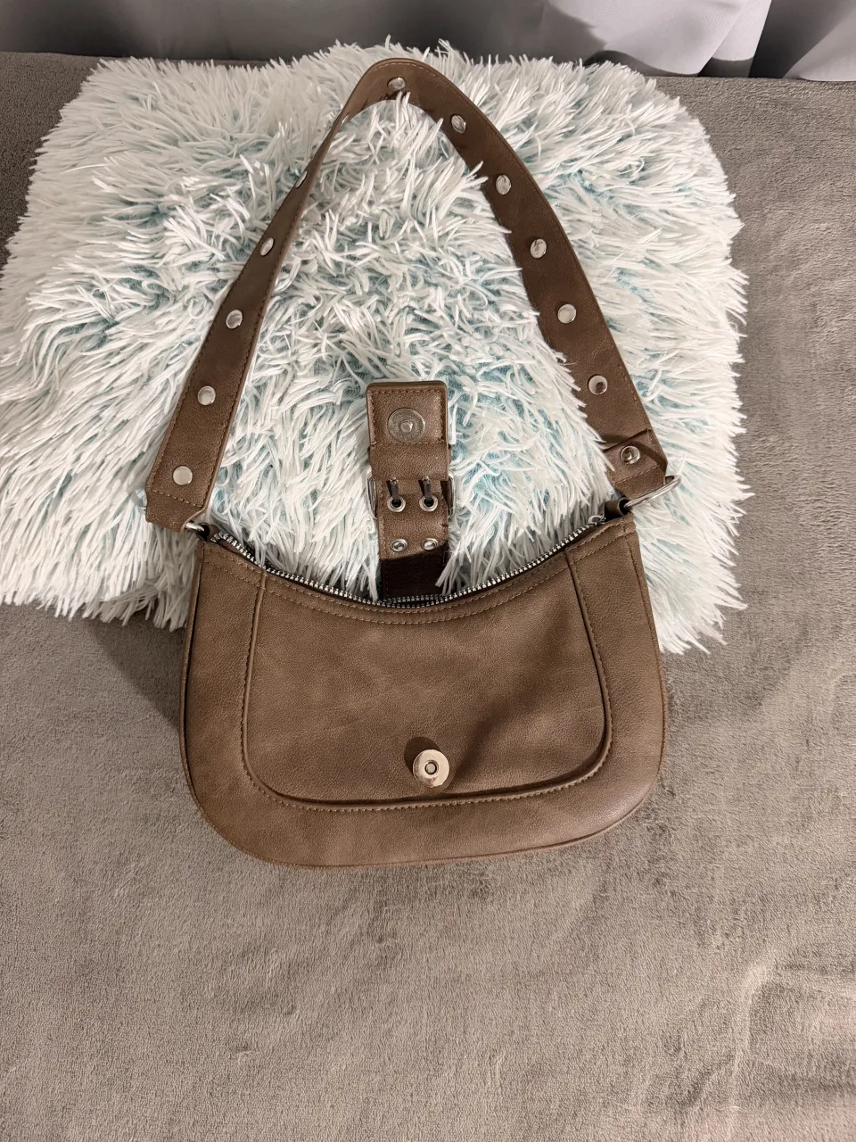 Cartera A ≠ - Vista 3