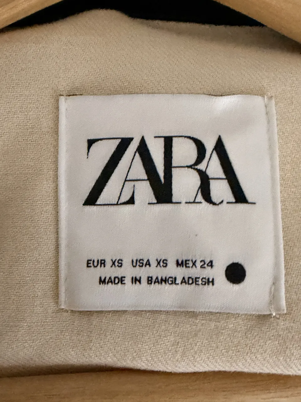 Campera Zara - Vista 3