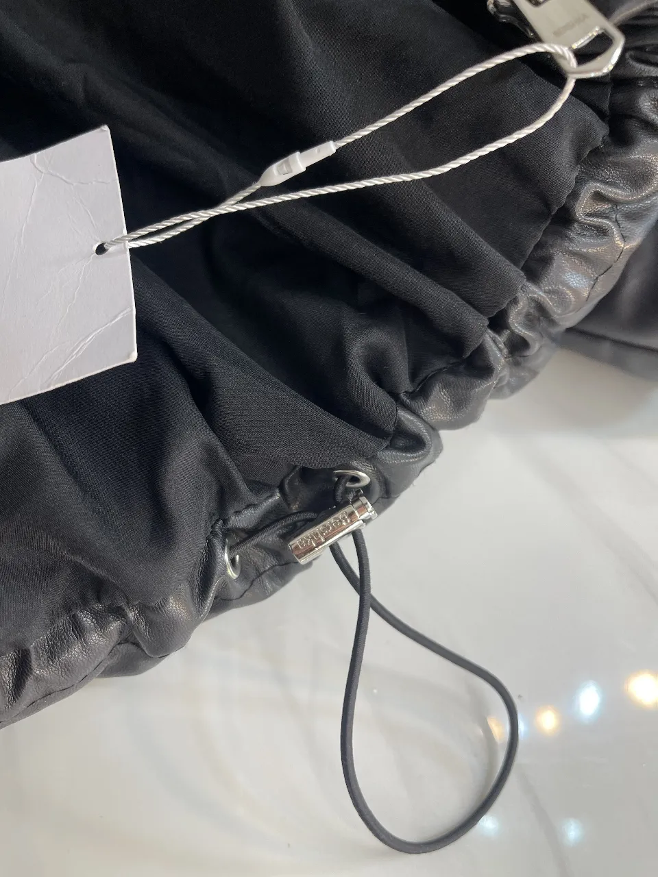 Campera Bershka - Vista 5