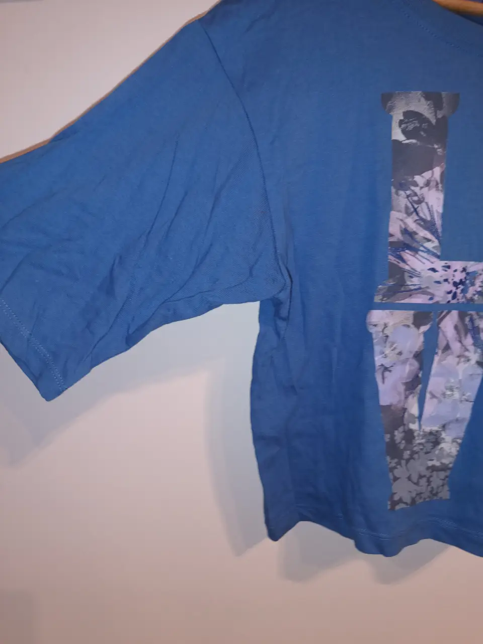 Remera Hanes - Vista 2