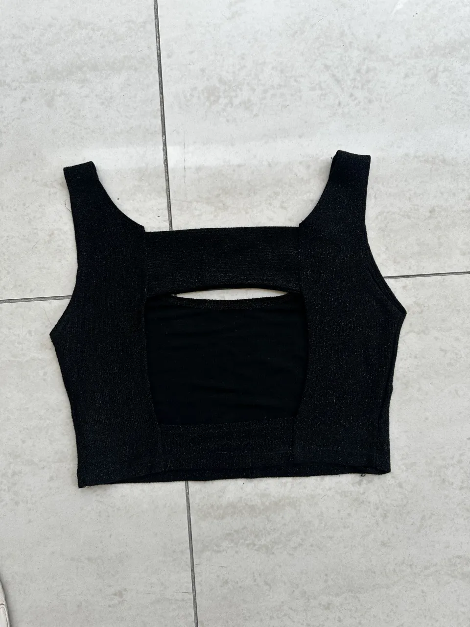 Musculosa A ≠ - Vista 2