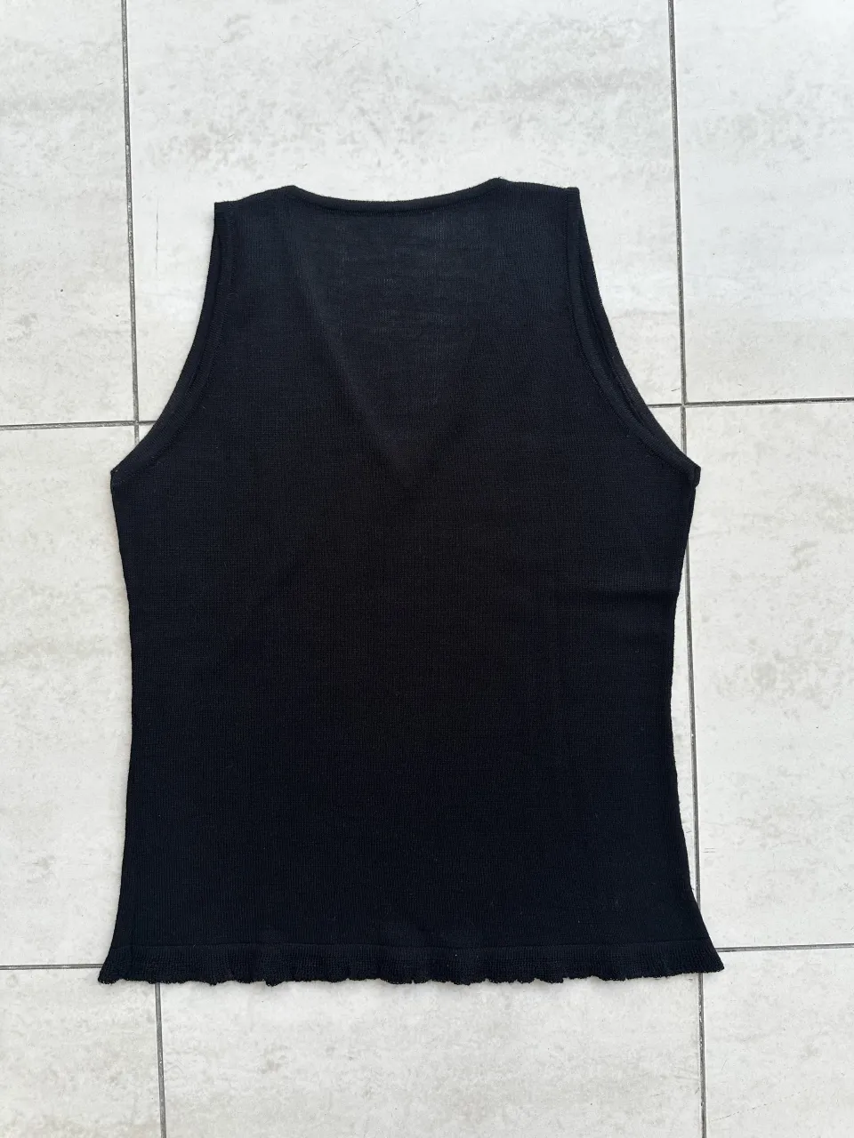 Musculosa A ≠ - Vista 2